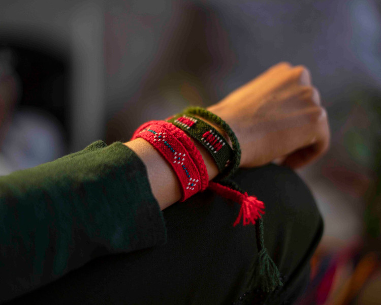 دستبند گلیمی کد A1082